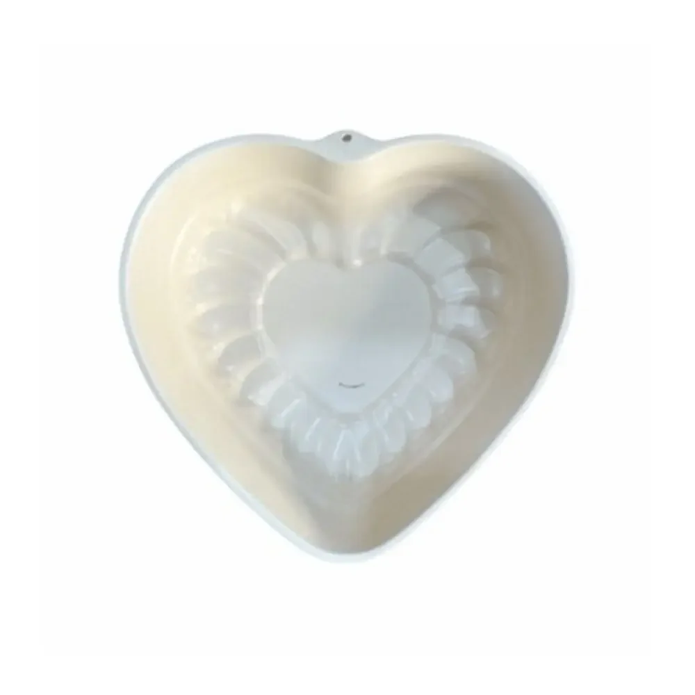 Vintage Pfaltzgraff Tea Rose Heart Shaped Mold Baking Dish